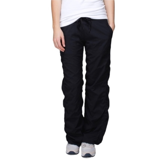 lululemon athletica Pants - Lululemon Dance Studio Pants *Lined Black Size approx 4